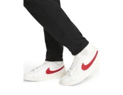 Nike - NSW Futura Tracksuit Junior - Kinder Trainingsanzug -Trend Sport Geschaft nike dh9661 657e